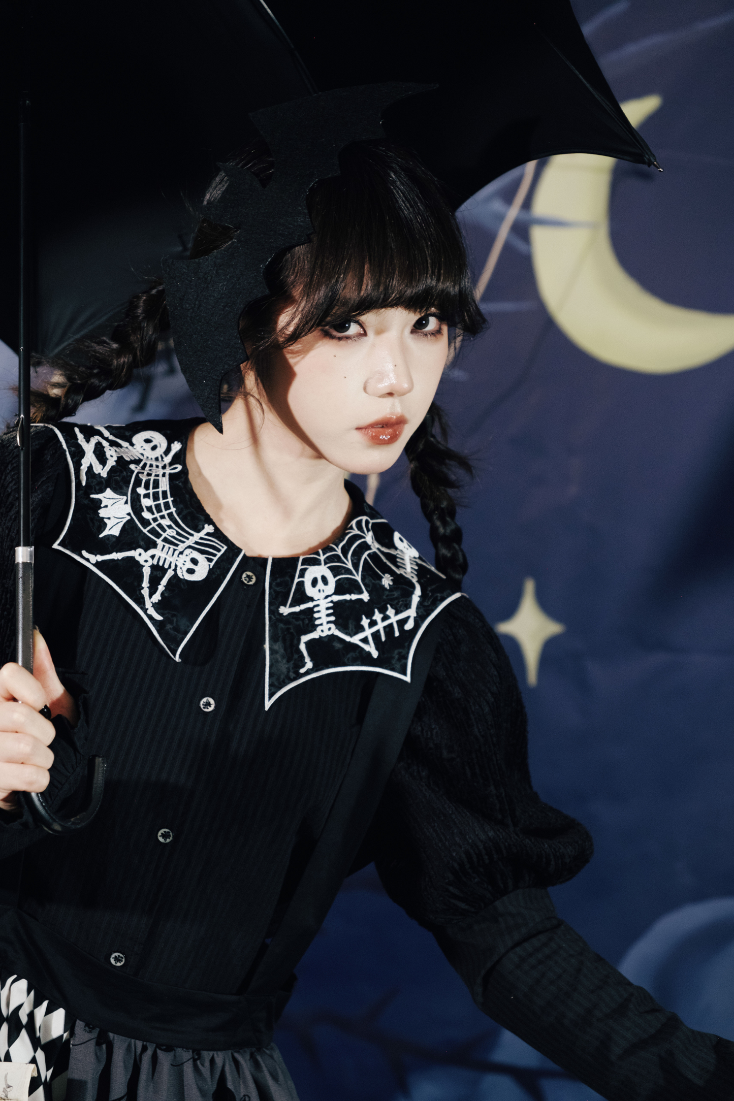 Top Cropped Sleeve Spider Collar Puff