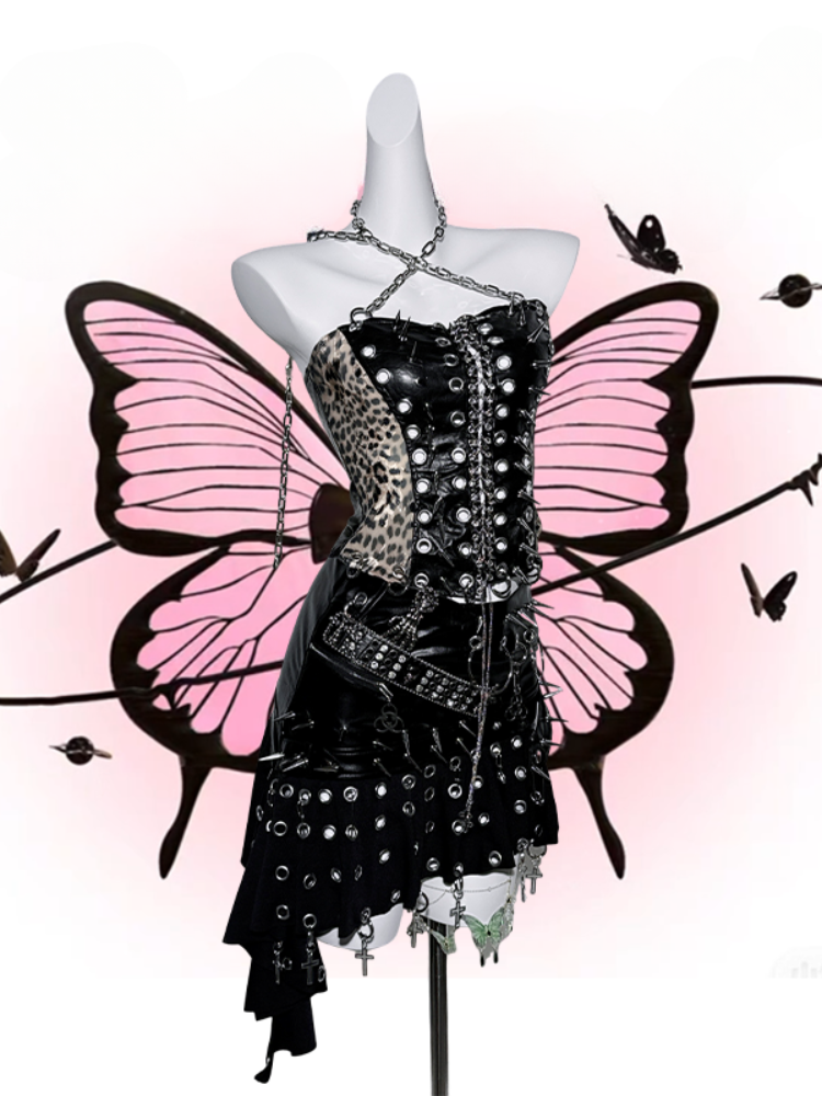 Schwarzes Neckholder-Korpus-Top mit Leopardenmuster und Nietenringen