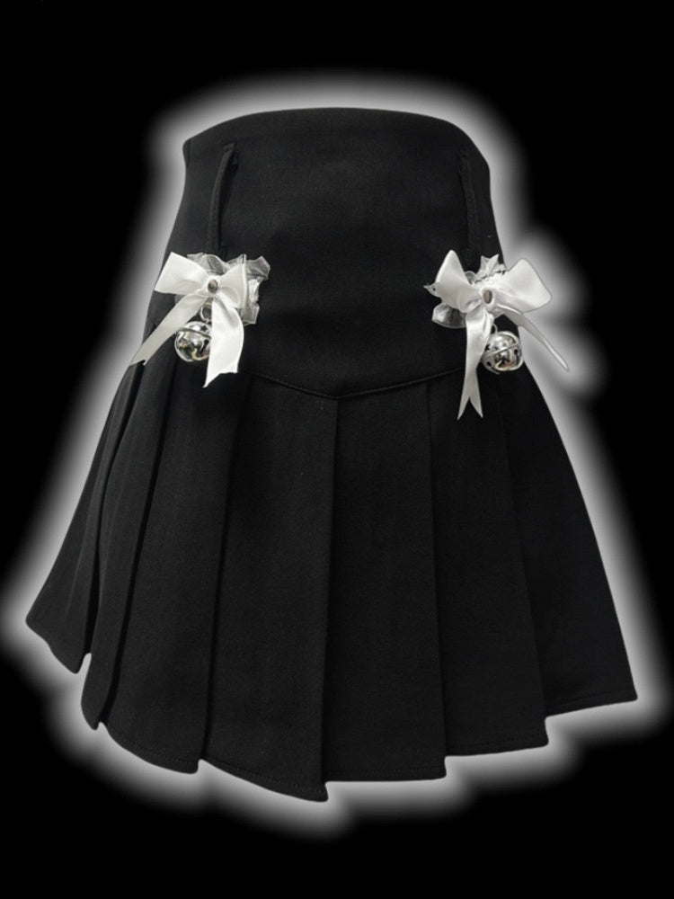 Y2K Schwarzer Faltenrock mit Schleife und Glöckchendetails und hoher Taille