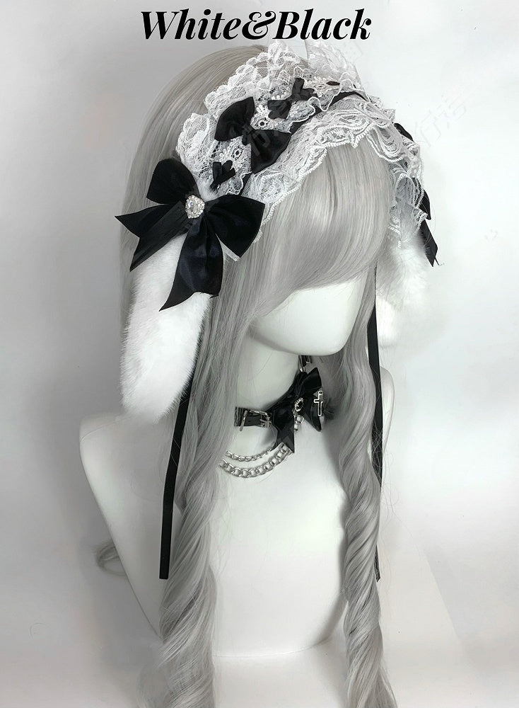 Haarband aus Spitze mit Hasenohren, Schleife und Herz, Strass und Rüschen