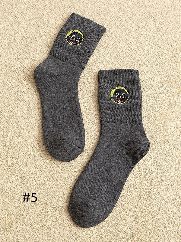 Cute Kitty Embroidered Calf Socks