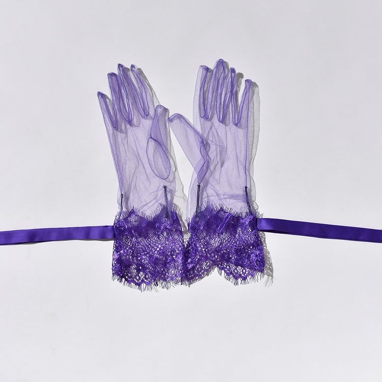 Black / Gloves White Purple Red