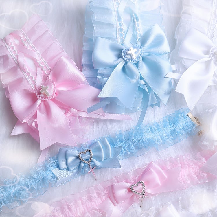 Rosa/Blau/Weißes Jirai Kei-Kreuz verziertes Haarband/Halskette/Armband mit Spitzenbesatz und Schleife