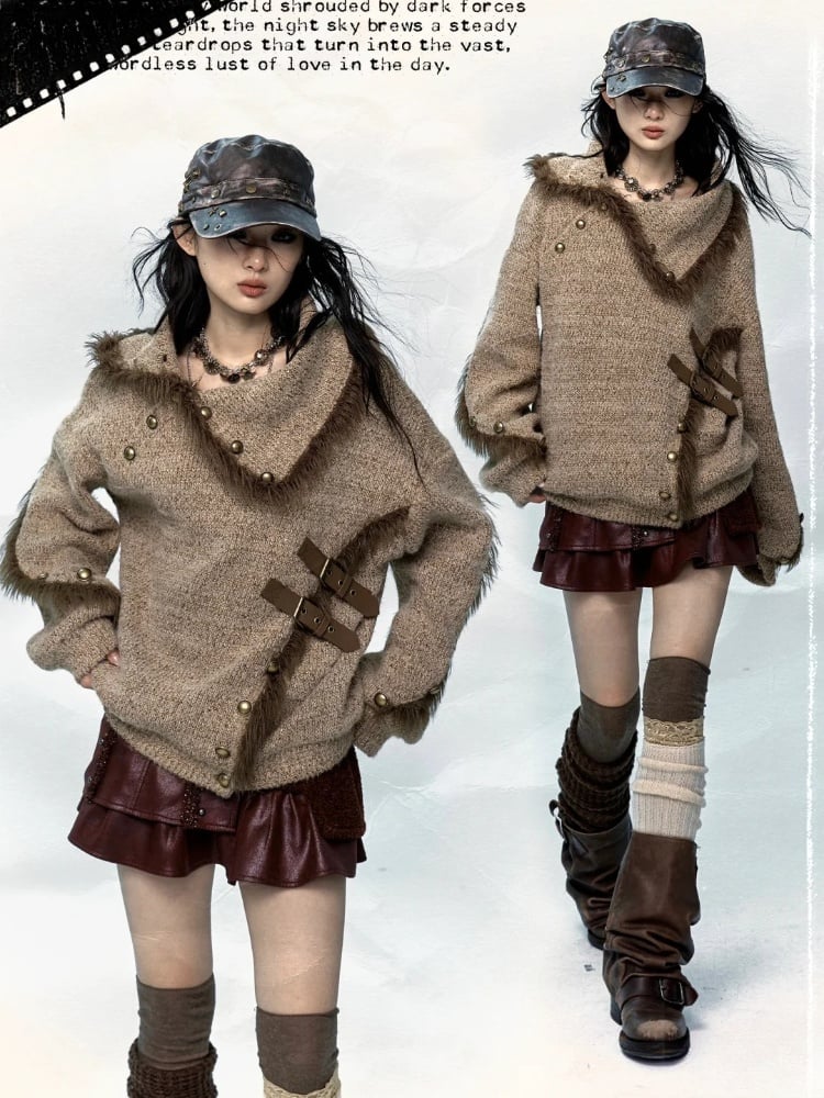 Hellbrauner Strickpullover mit Plüschbesatz, Schnalle und Nieten