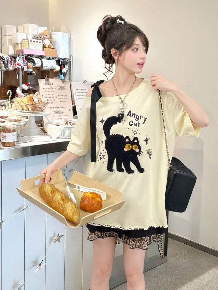 White/Beige Cat Pattern Lettuce Hem T-Shirt