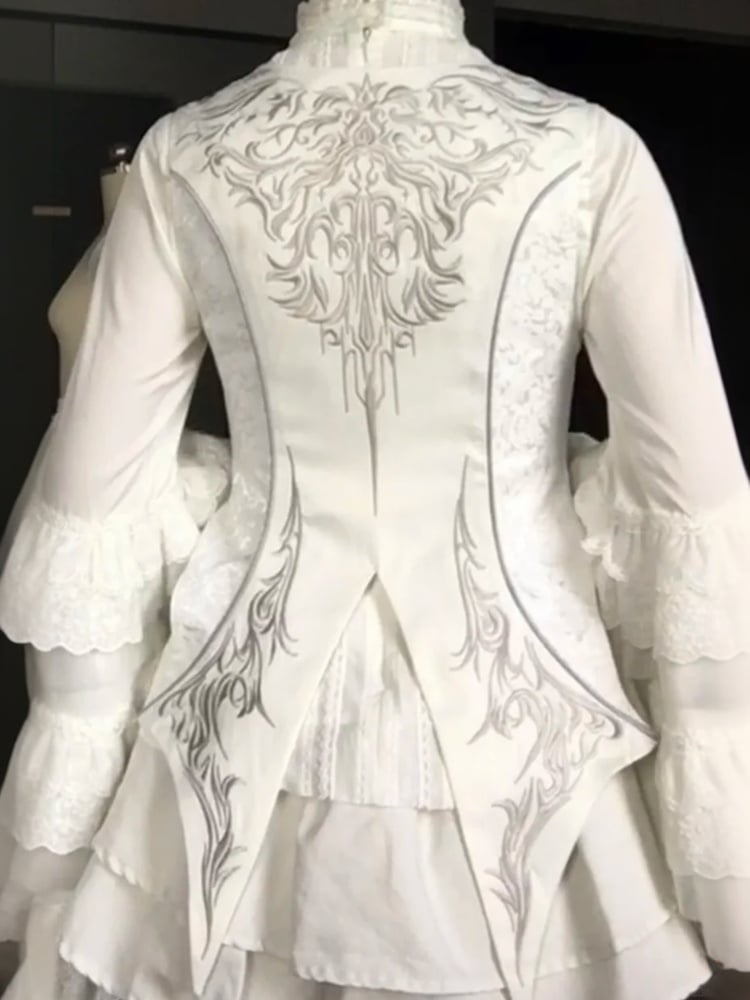 Weiße Ouji Lolita Weste mit wunderschönen Details