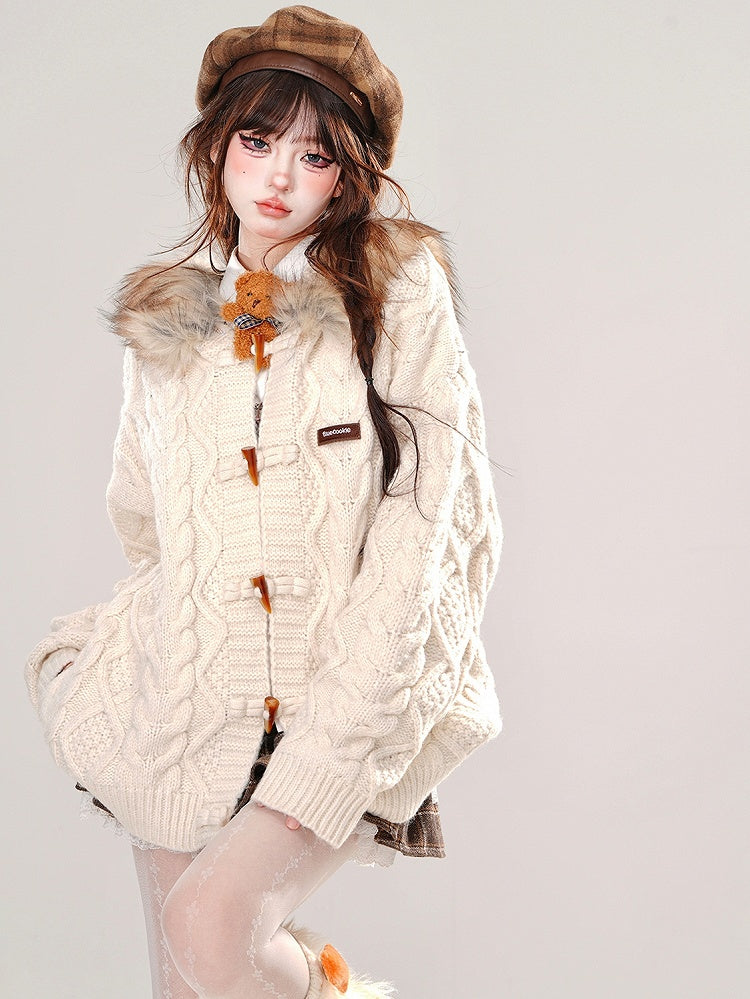 Lockere Strickjacke mit Plüschbesatz und Kapuze in Aprikose/Kaffee