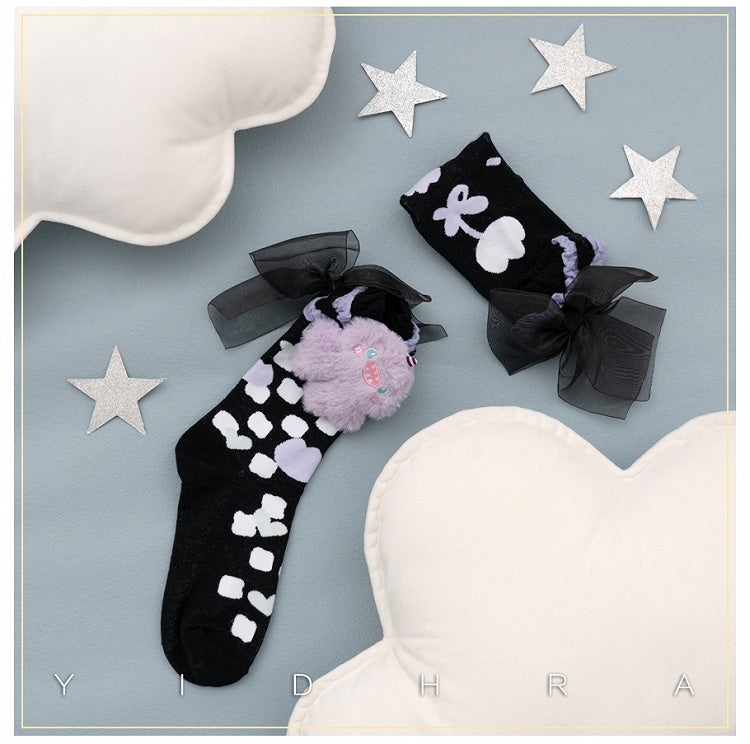 Süße Lolita-Socken mit niedlichem Plüschtier verziert