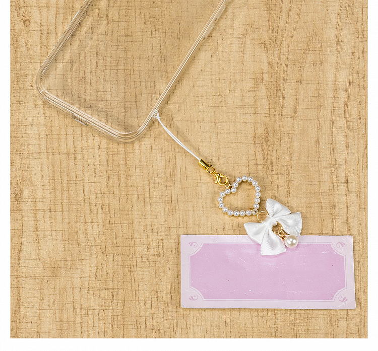 Sweetheart Jirai Kei White Bow Beaded Charm