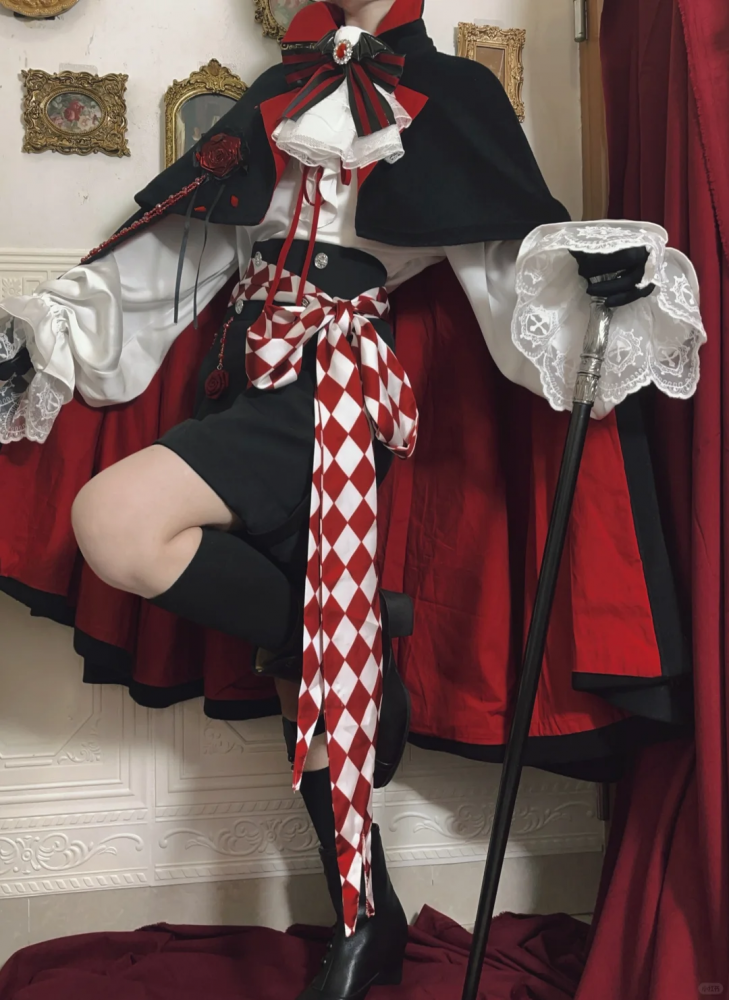 黒と赤の吸血鬼王子ロリータドラキュラ衣装シャツ+ショートパンツ+マントゴシックロリータフルセット