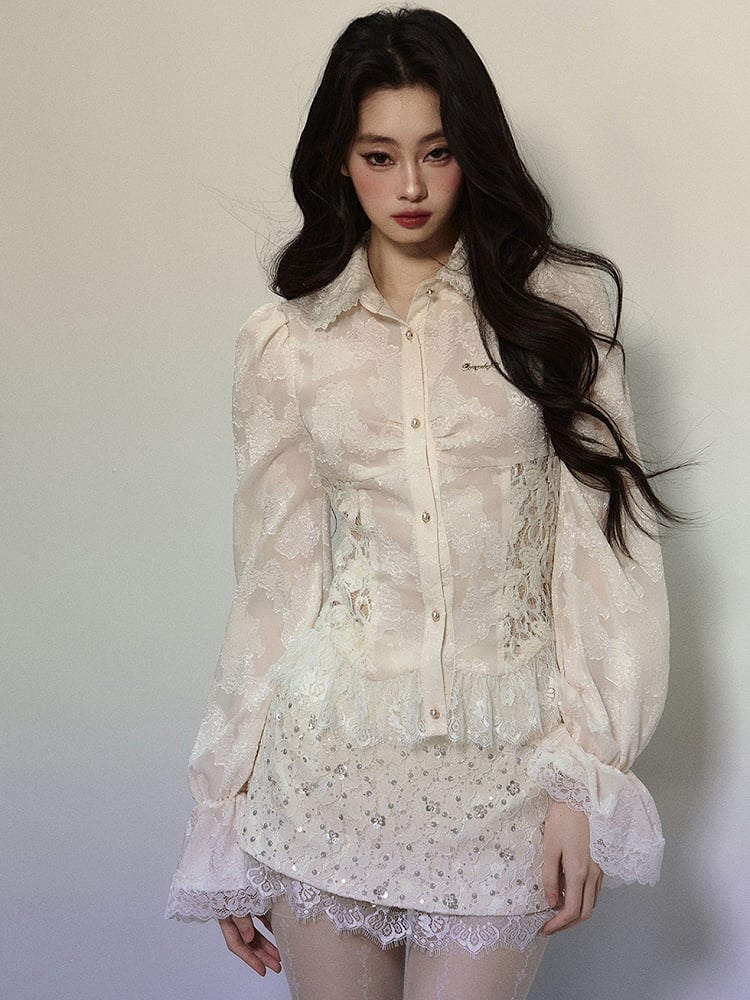 Aprikosenfarbene Bluse mit Spitzenpatch an der Taille und Puffärmeln