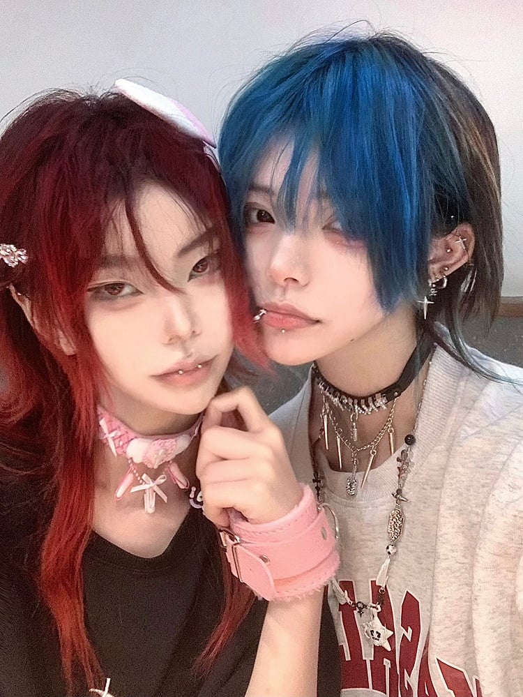 ピンク/ブルーのヤミカワイイ 蝶結び ハート クロス ウィング チョーカー