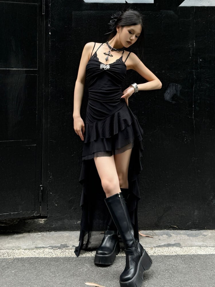 Schwarzes Punkrock-Sommerkleid mit Spaghettiträgern