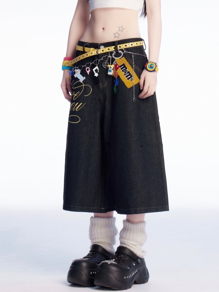 Weite Jeans mit Vintage-Buchstaben-Aufdruck und schwarzem Low