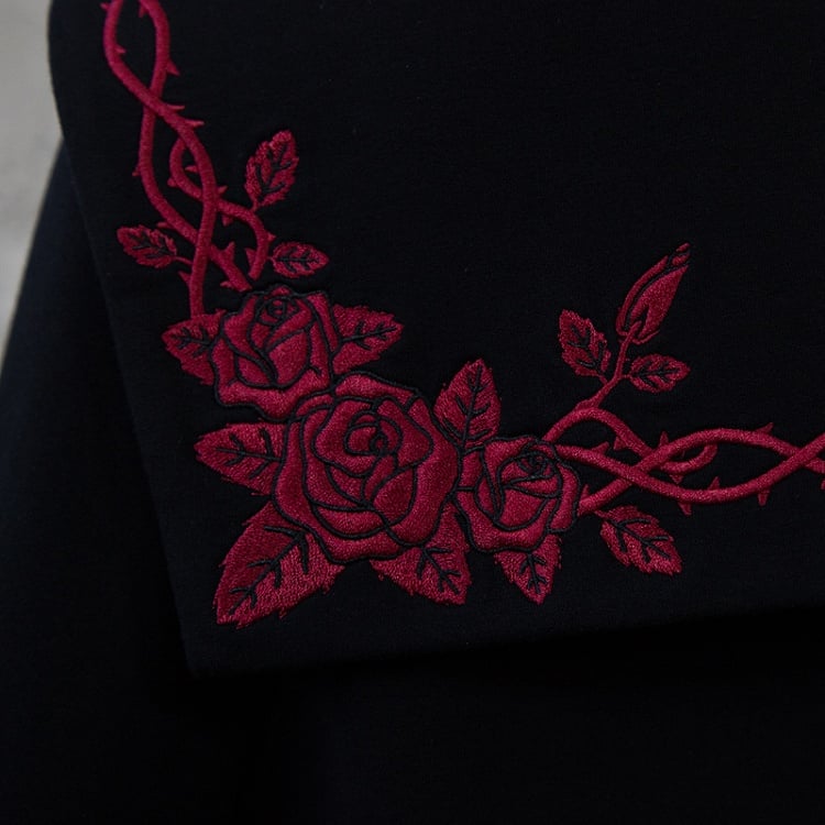 Roter Gothic-Kragen und Matrosen-Sweatshirt: Dunkelrosa, verzierte schwarze Romantik-Dornenstickerei