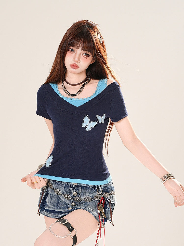Blau/Rotes T-Shirt mit Schmetterlingsapplikationen