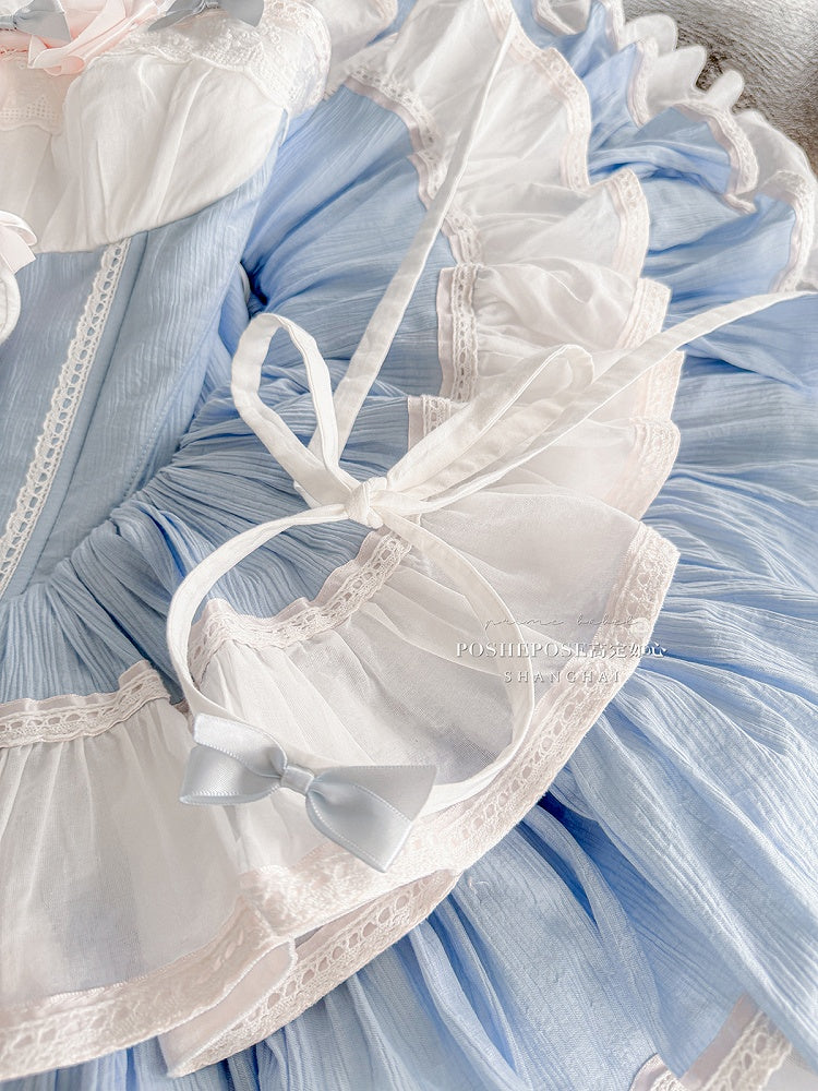 Süße Dienstmädchenschürze in Blau und Rosa + trägerloses Puffkleid mit Baskentaille, gestuftem Rüschensaum