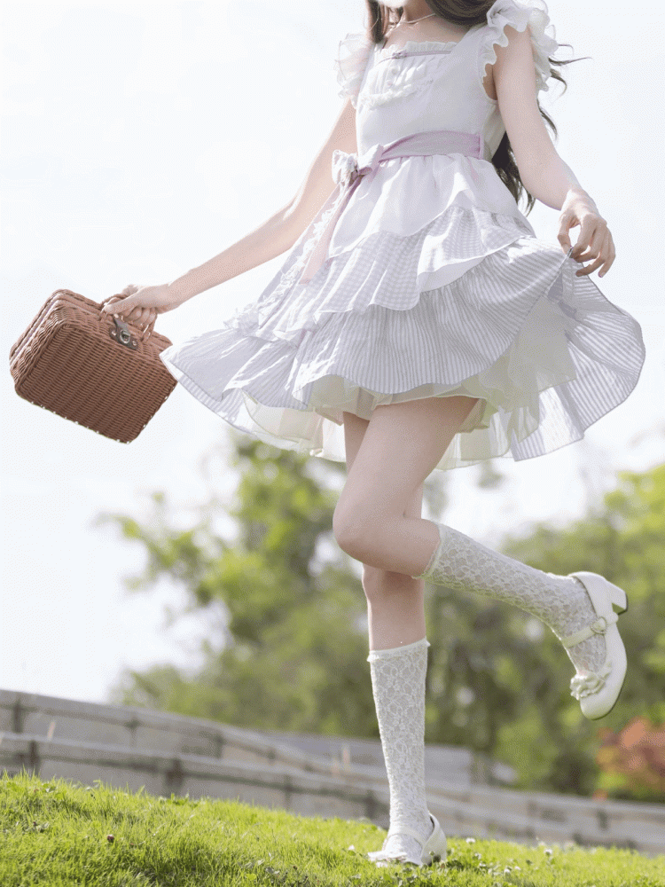 with and Skirt Belt Waist Tiered Sweet Lavender Flutter Sleeves Dress Floral Brooch