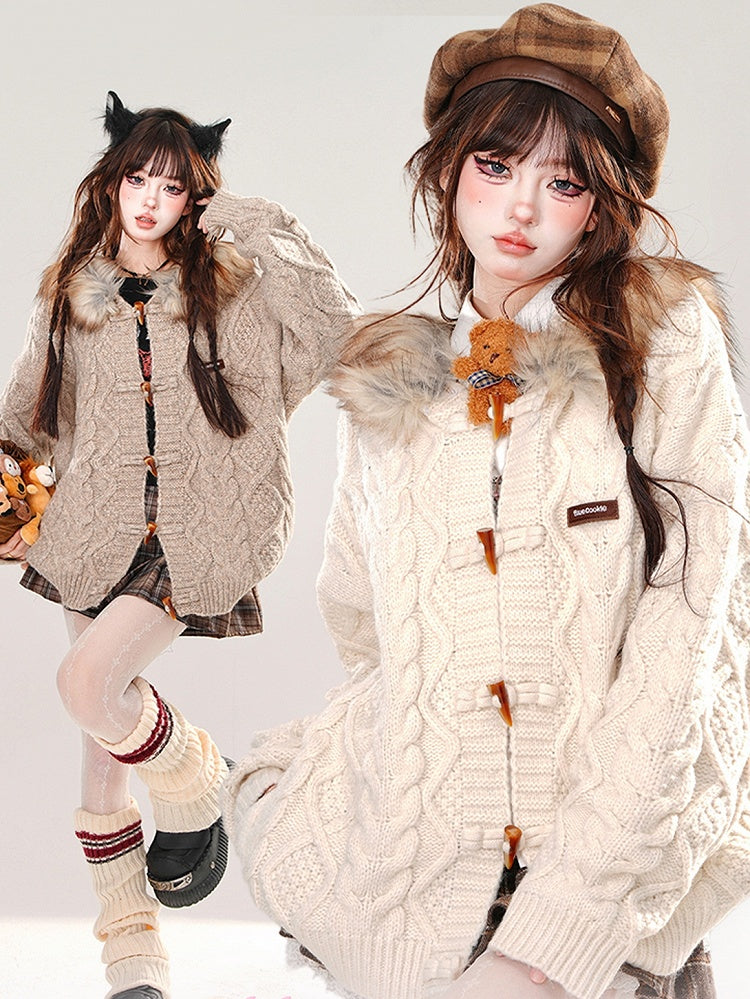 Lockere Strickjacke mit Plüschbesatz und Kapuze in Aprikose/Kaffee