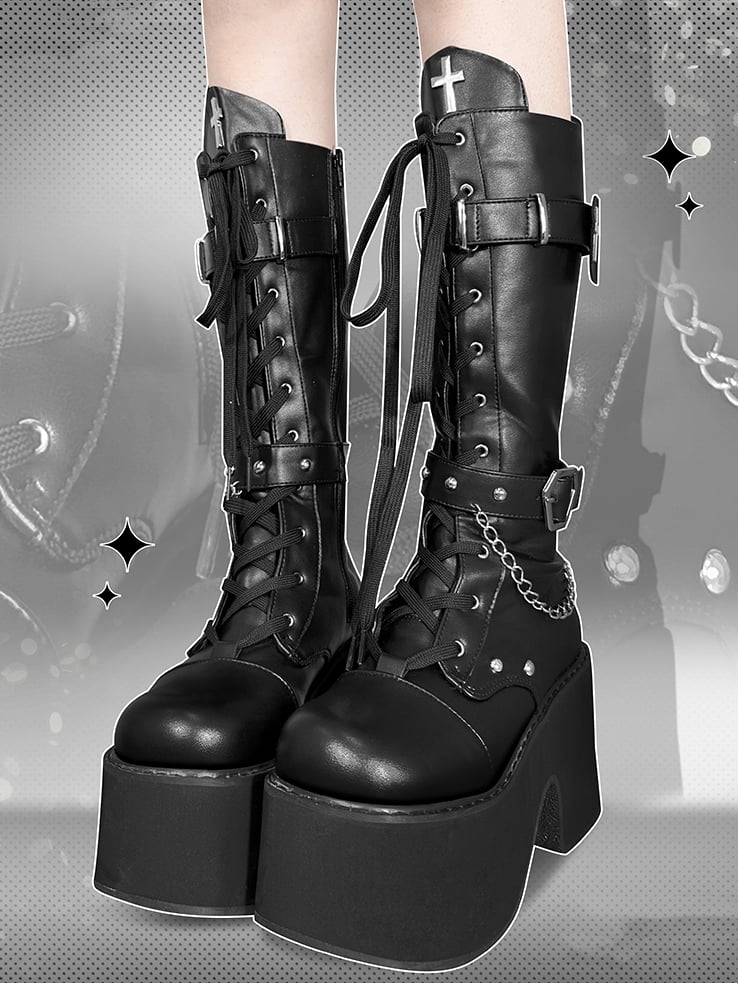 Schwarze Gothic Lolita Plateaustiefel mit Sargschnallenriemen und Kreuzverzierung