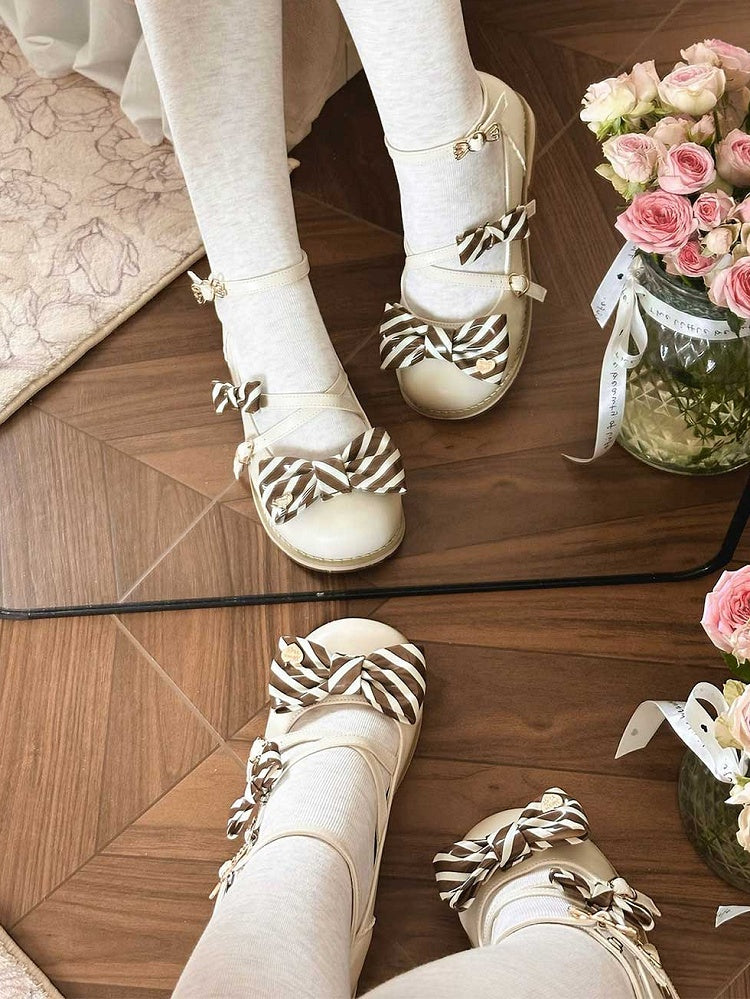 Lolita Crisscross Bow BeigeBraun Schnallen Gestreifte Schuhe Design Top bei Pattern Heart