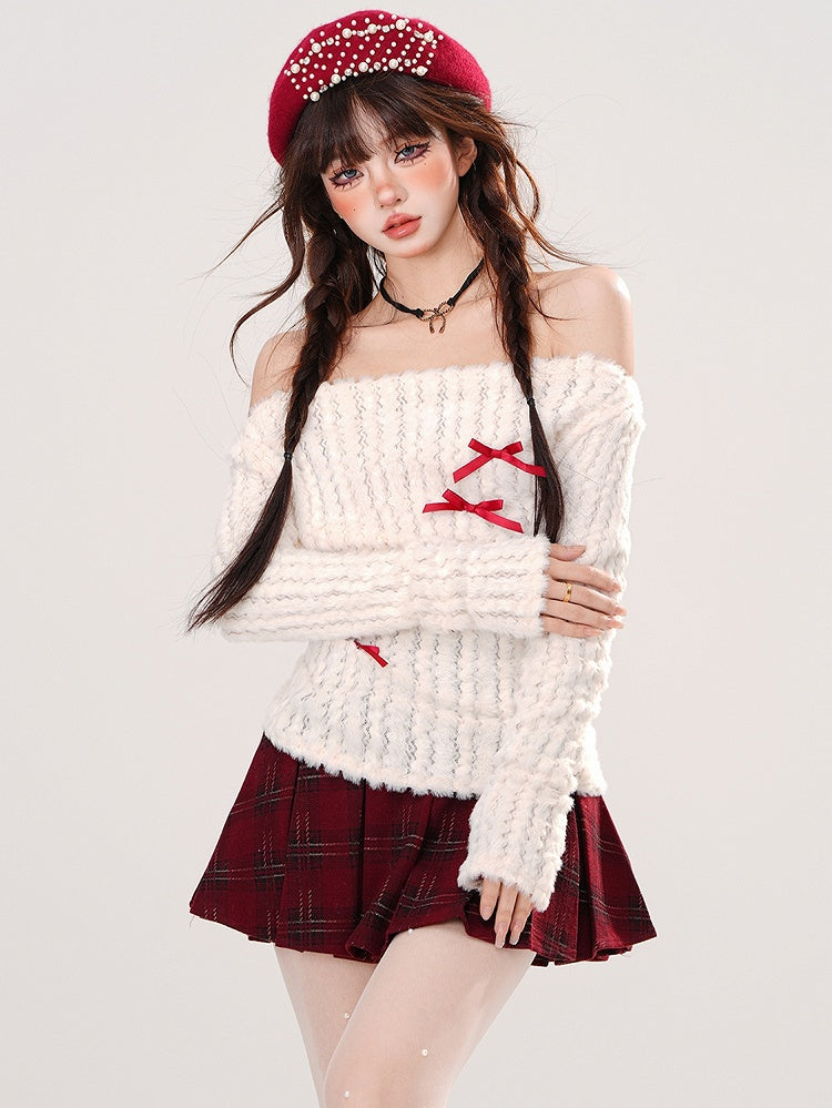 Weißer Pullover mit schulterfreiem Ausschnitt und Schleifendetails