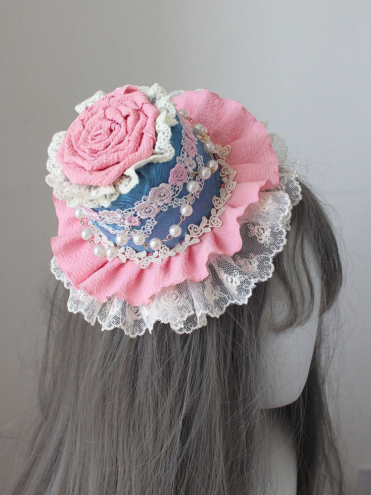 Hut mit Mini-Besatz und Blumenperlen, Blau/Rosa, verzierte Spitze