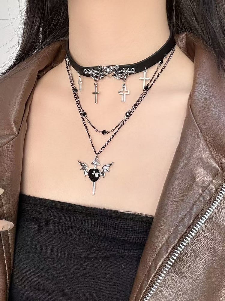 Choker And Bittersweet Pendant Cross Heart Black