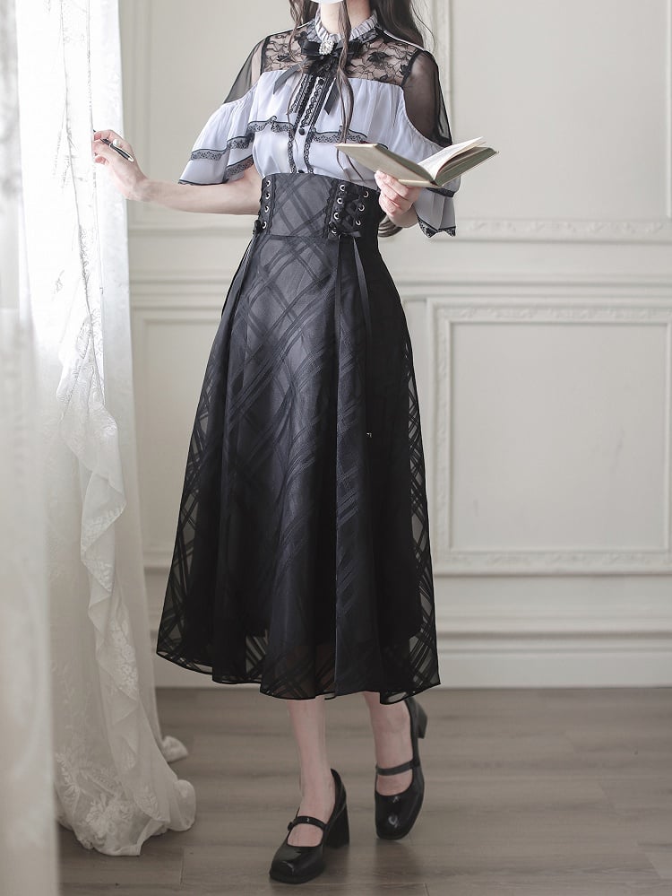 with Contrast Trim Jirai Kei Black Illusion Neckline and Purple Lace Cape Design Top