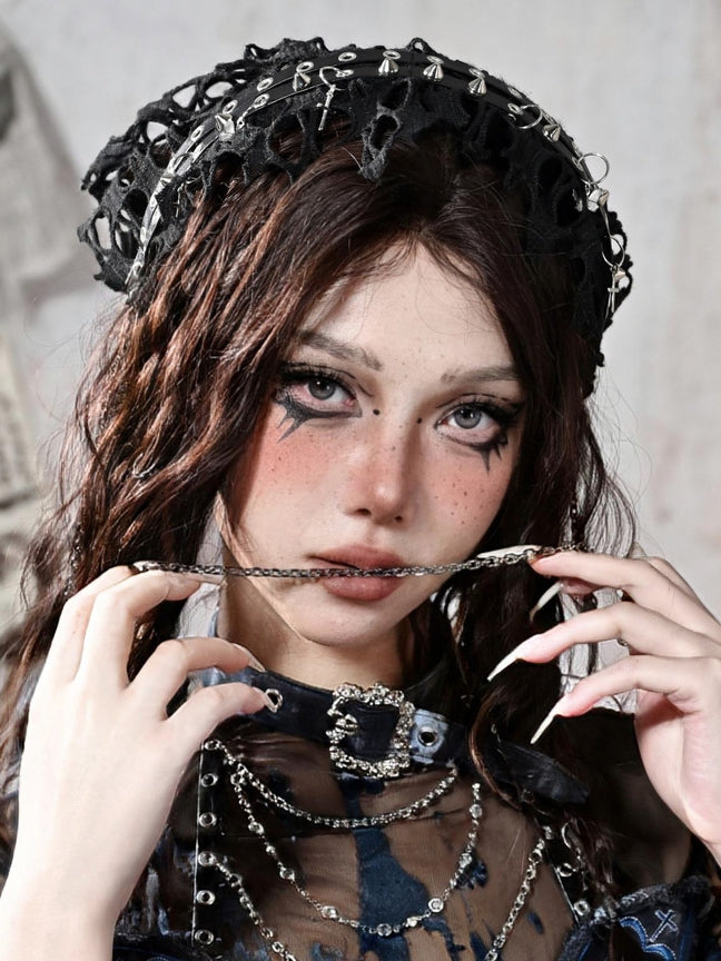 Grunge Punk Rock Schwarze Nieten Mesh Dreieckstuch KC Kreuz Charms Kettendetail