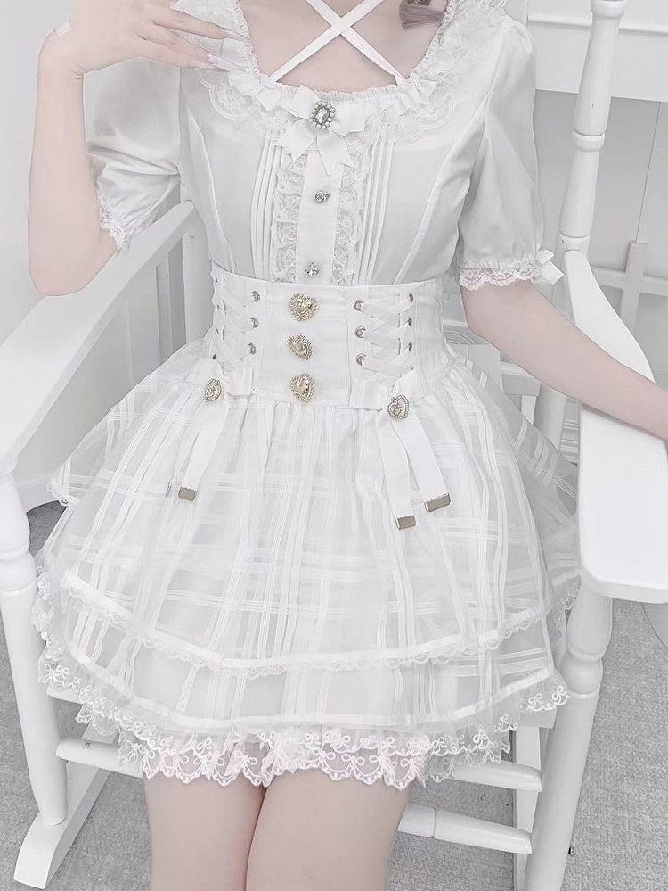 Bluse Neckholder Weiß Jirai Strass Details Herzförmig und Plissee Kei mit Criss-Cross