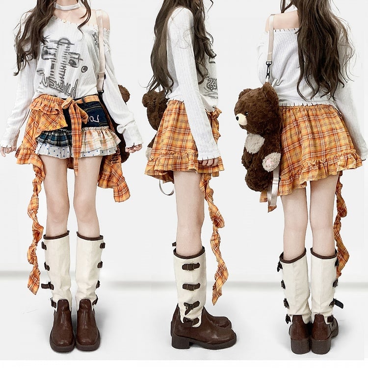 Neckline + Y2K Asymmetrical White Long Sleeves Design Print Top