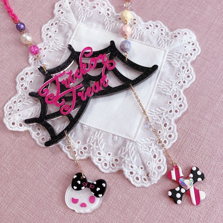 Kreuznetz mit Halskette Reaper und rosa Spinne Polka-dot schwarz
