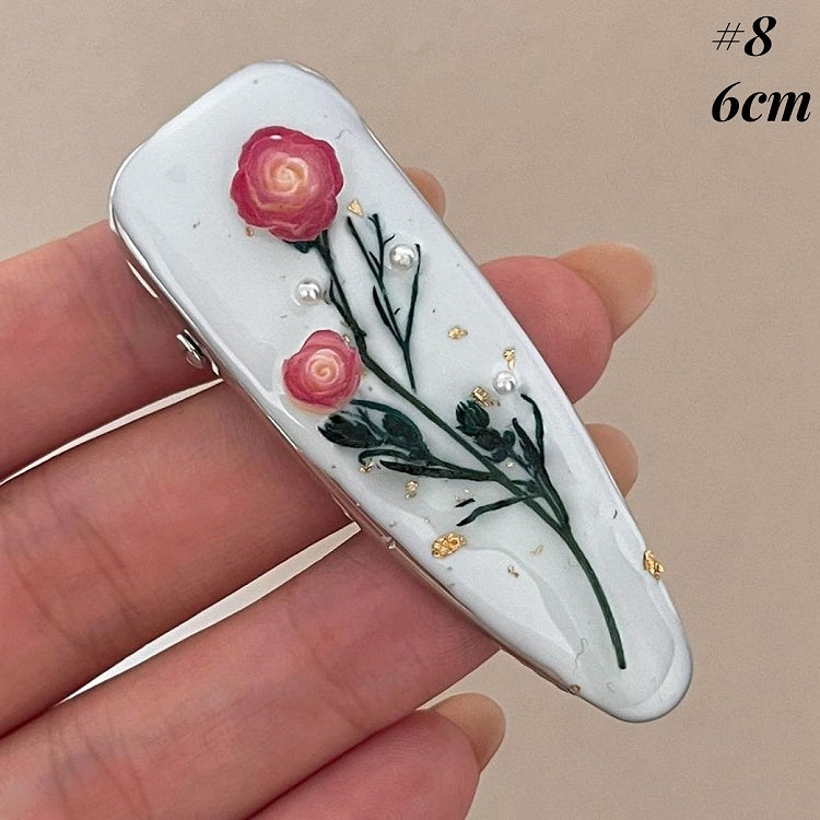 油絵風の花柄ヘアクリップ
