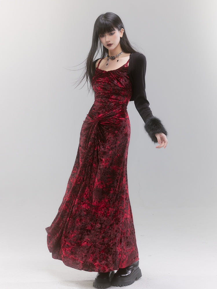 レッドベルベットのツイストディテールタイダイスパゲッティストラップドレス