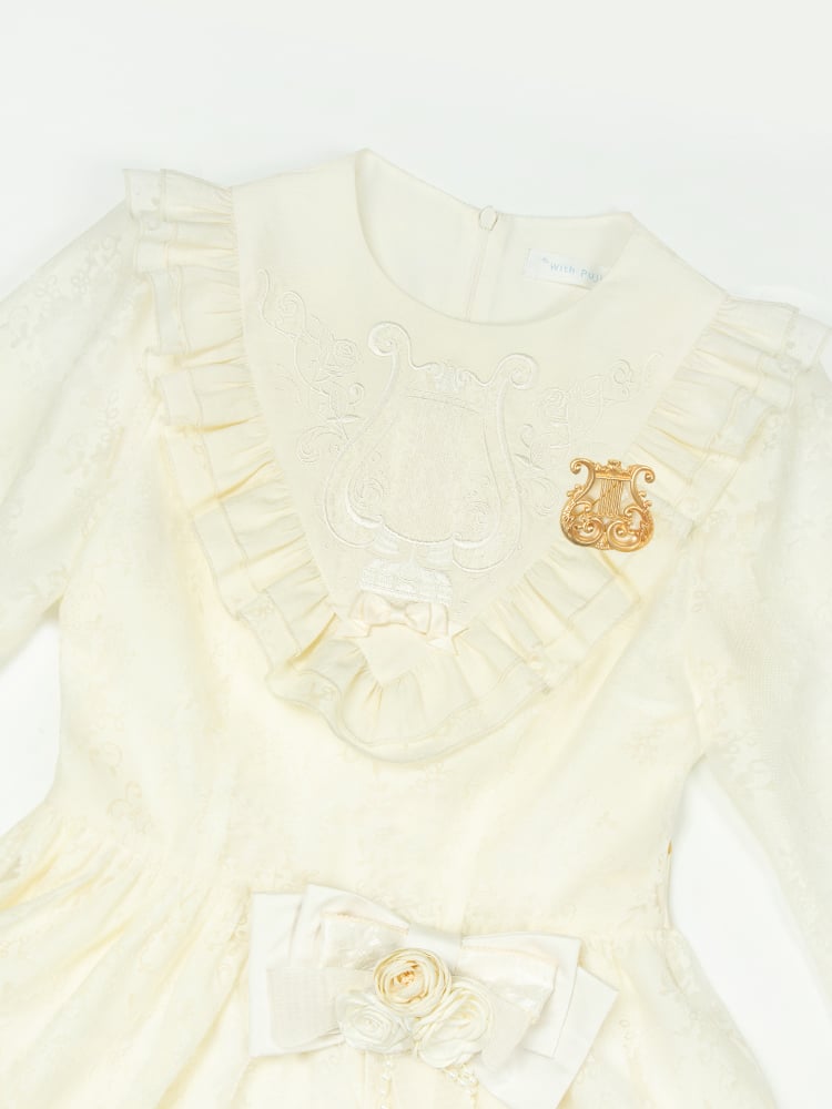 Beiges, halbtransparentes, elegantes, klassisches Lolita-Kleid mit Harfenstickerei im Frühling