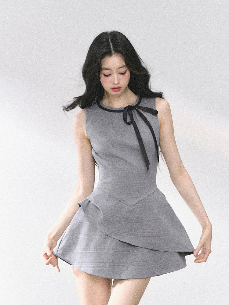 Sleeveless Dress Gray Basque Waist Self-tie Neckline Mini