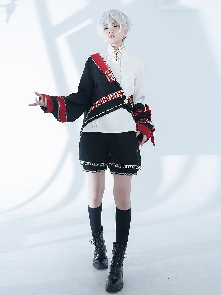 Motif Lace-Up Ruyi Red Gold Details Shorts High-Waisted Black with Embroidered Lace Trim
