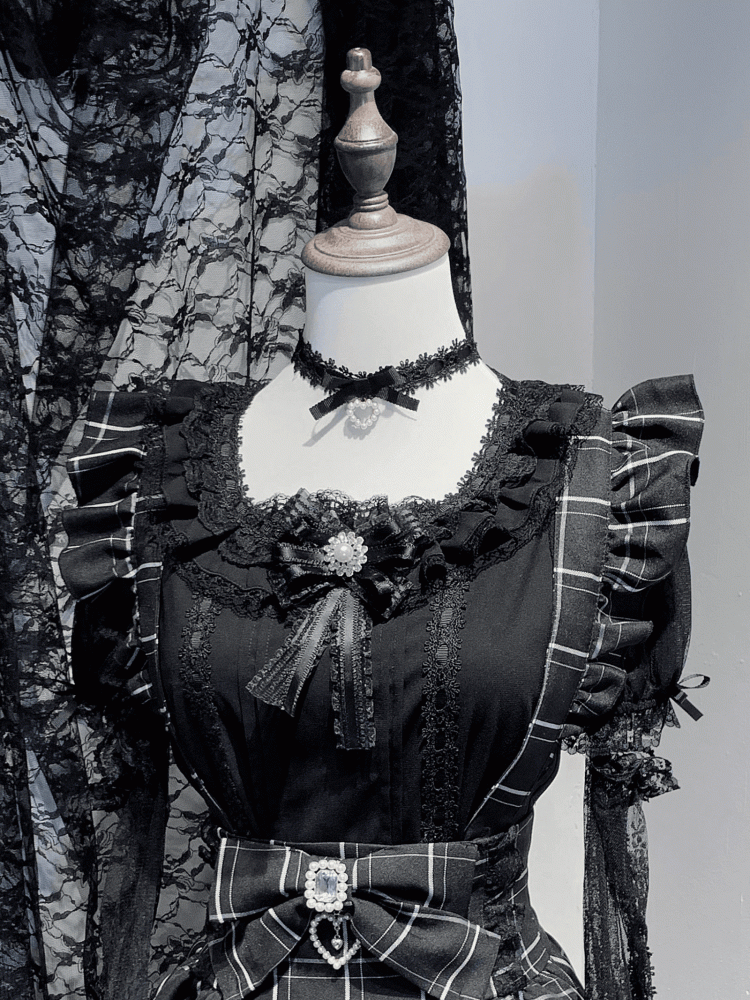 Jirai Kei Short Sleeves Blouse with Free Choker