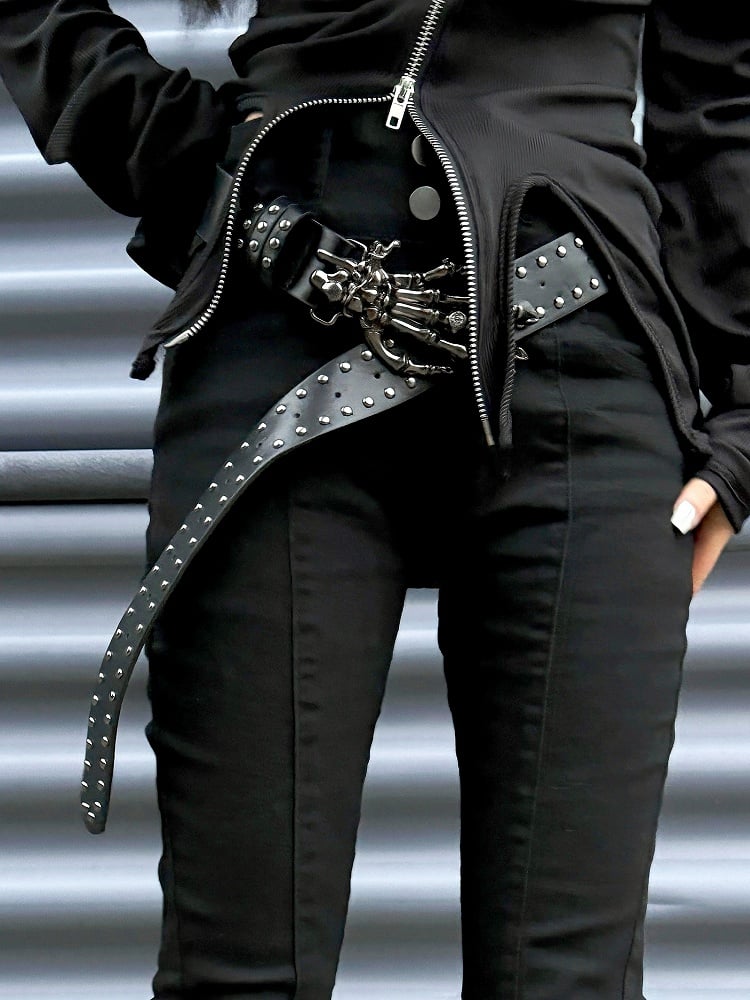 Punk-schwarze Slim-Fit-Hose mit Fischschwanz und hoher Taille mit Gürtel mit Skeletthand-Schnalle
