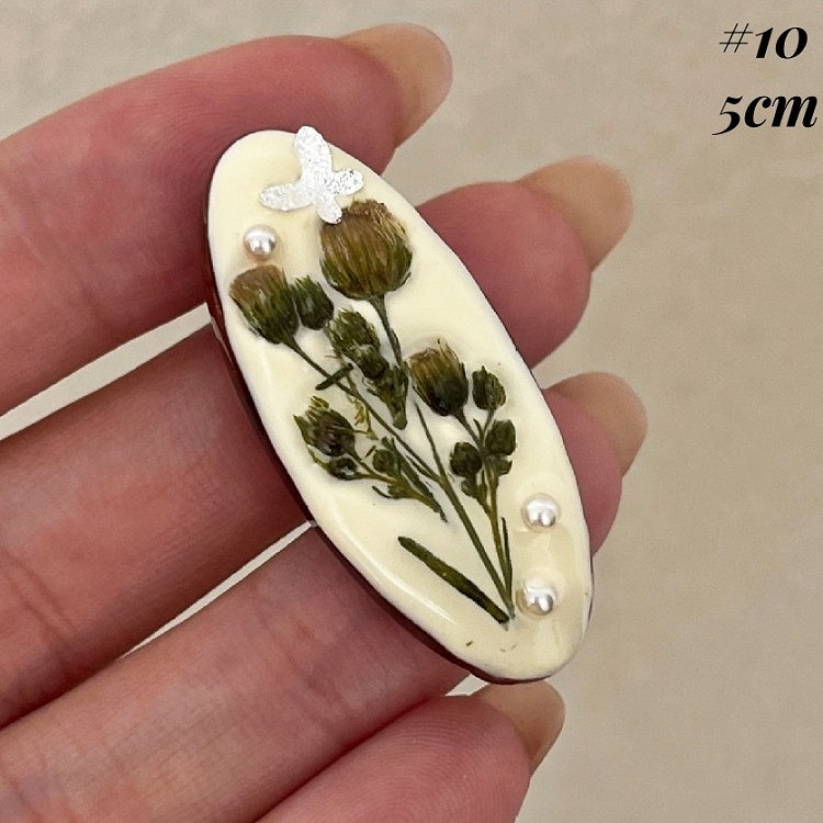 油絵風の花柄ヘアクリップ