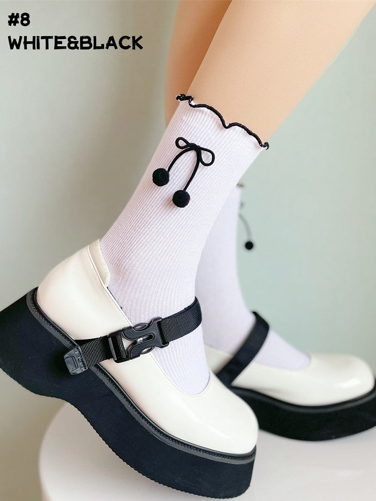 Ruffled Contrast Trim Lolita Ankle Socks
