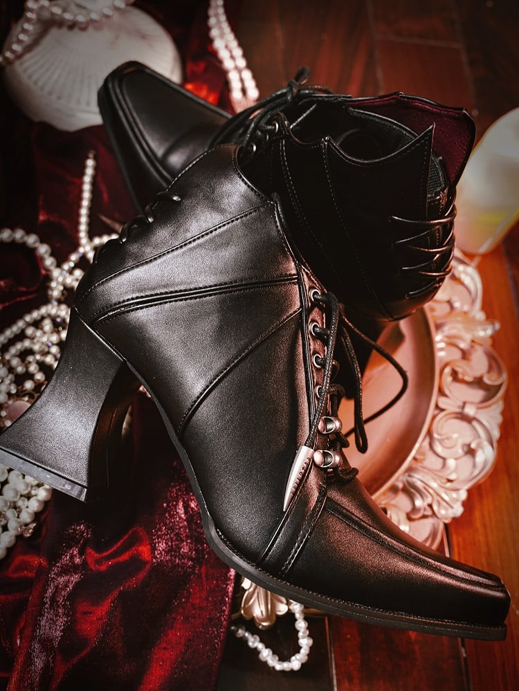 Schnürstiefel Gothic Schnürung vorne Weinglasförmiger schwarzer Absatz