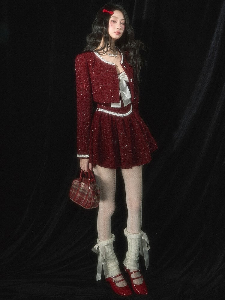 Weihnachtsrote kurze Tweedjacke mit Perlendetails