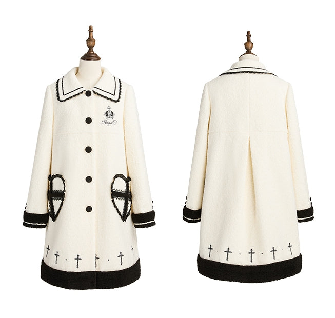 Black Heart-shaped White Embroidery Detail Woolen Pockets with Coat