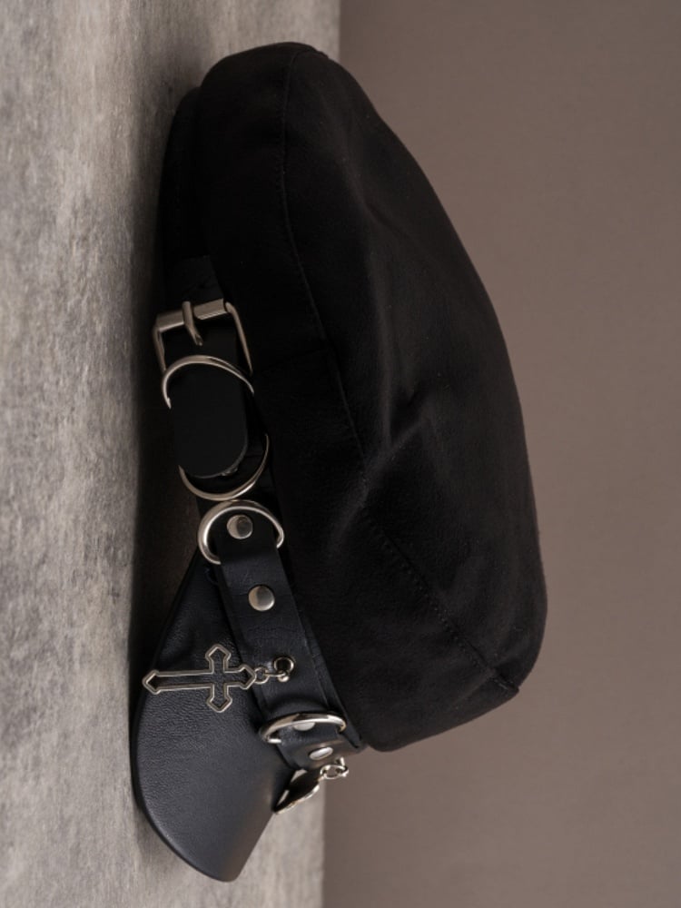 Nieten Kreuz Baskenmütze und Knochen Hut Schwarz Gothic Details Charme