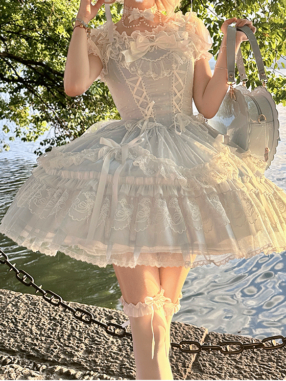Pullover, abnehmbare Ärmel, Rock, süßes Lolita-Kleid, flatternd mit großem blauen Schnürmieder, hoch taillierter Schleife