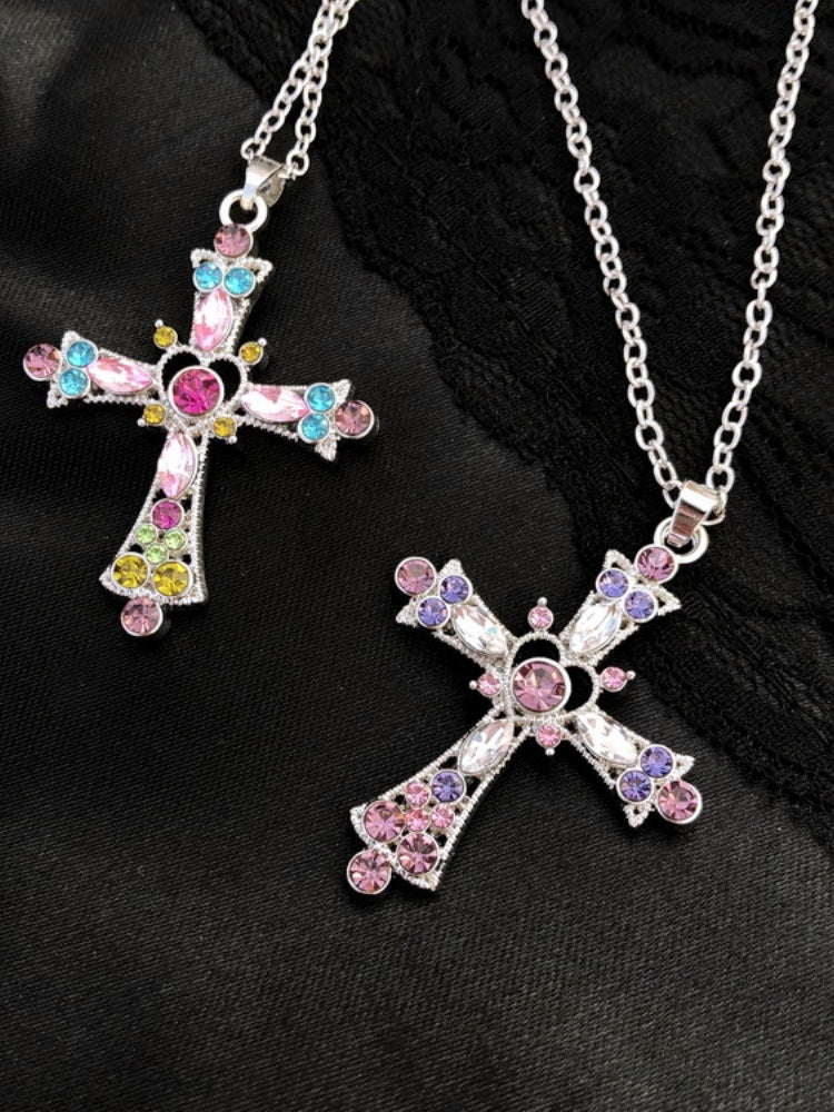 Halskette mit Kreuzanhänger in Neon-Regenbogen/Lila mit Strasssteinen