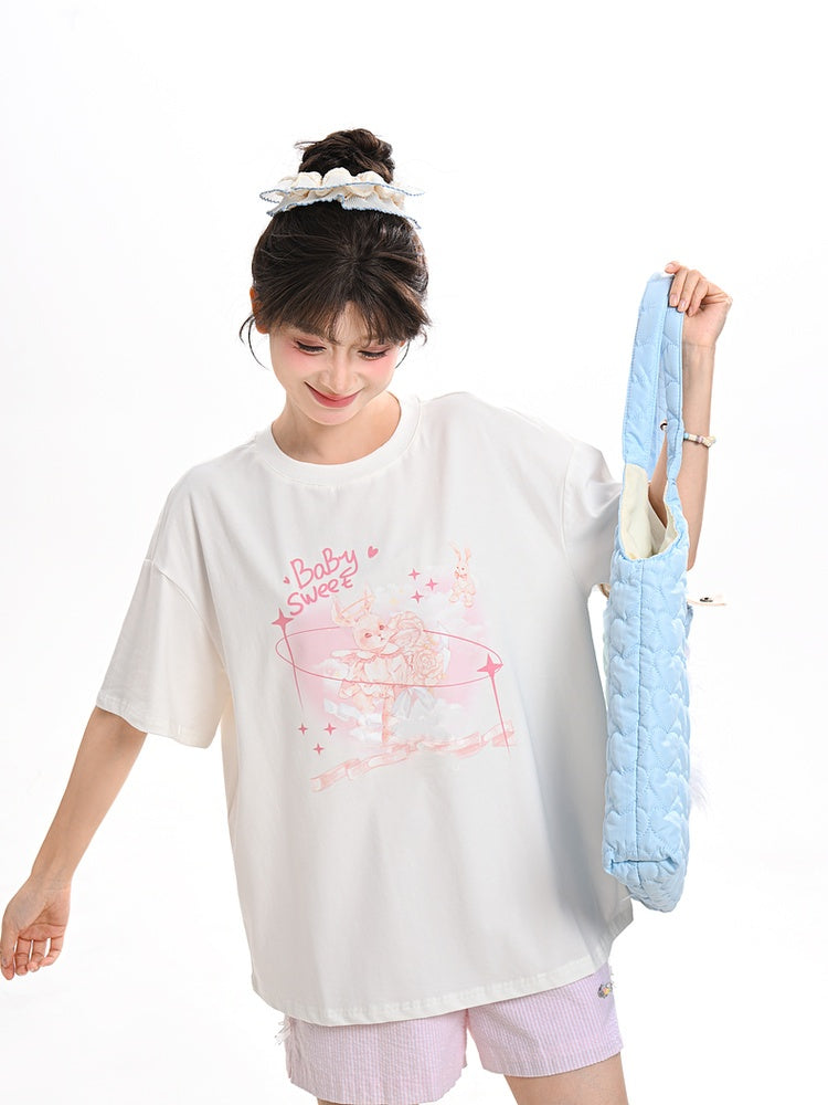 Weißes, lockeres, süßes T-Shirt mit rosa Hasen-Print und Rundhalsausschnitt