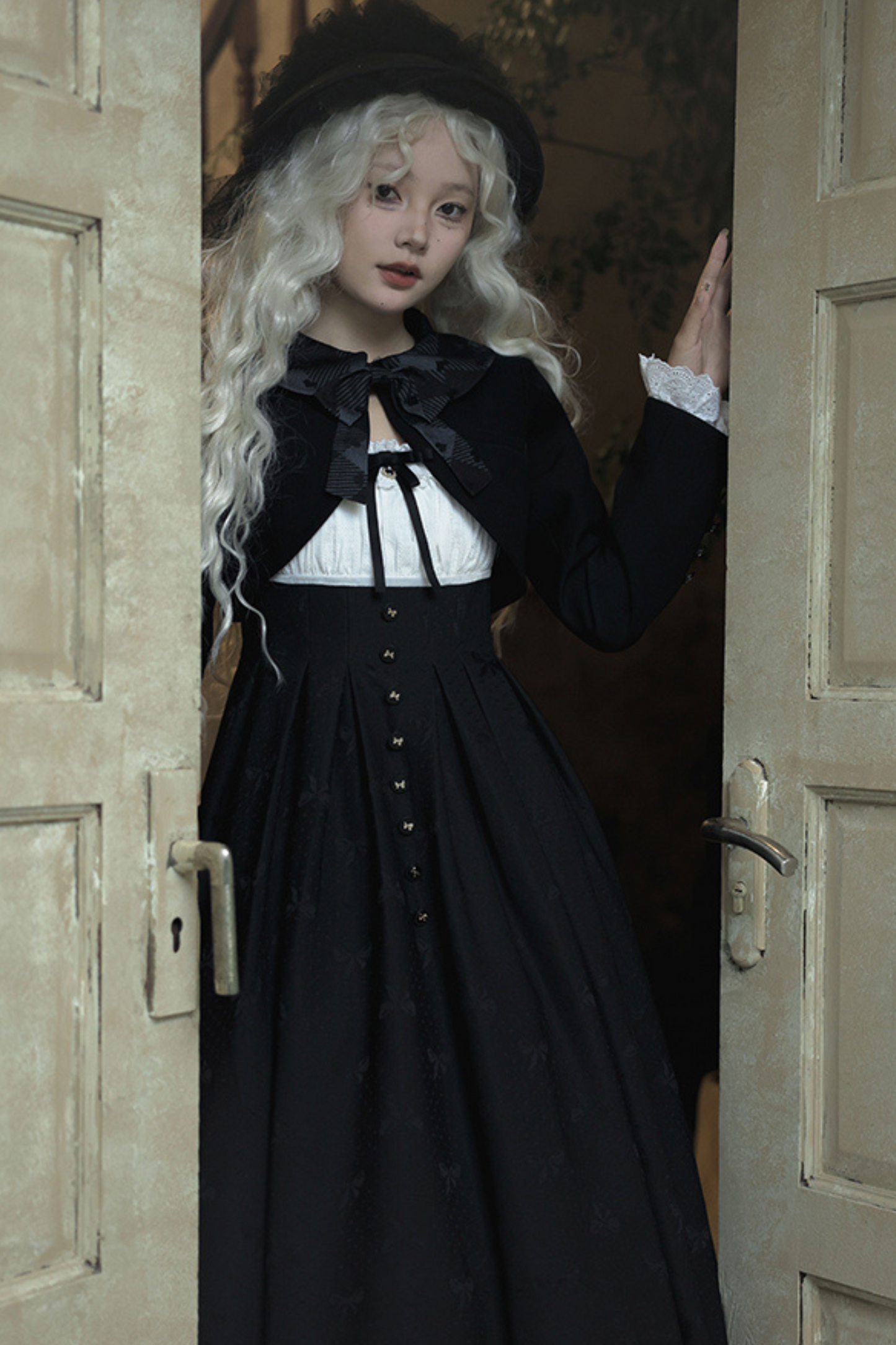 Princess Black Jumperskirt Lolita Top Lady + Cropped Silent